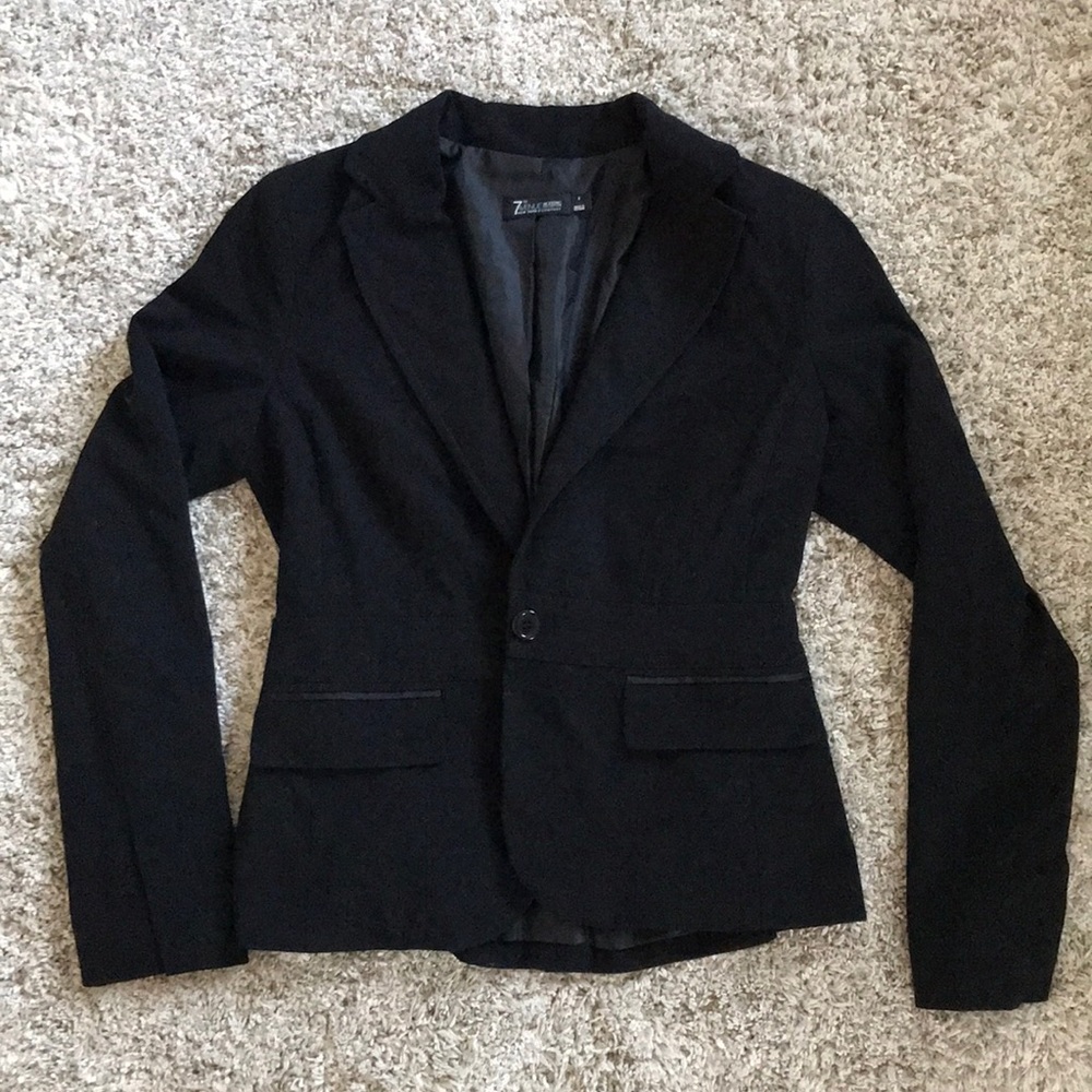 Women’s Black Blazer